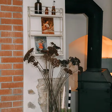 펜션 Maison Veyronne Ferme Renovee Avec Piscine *